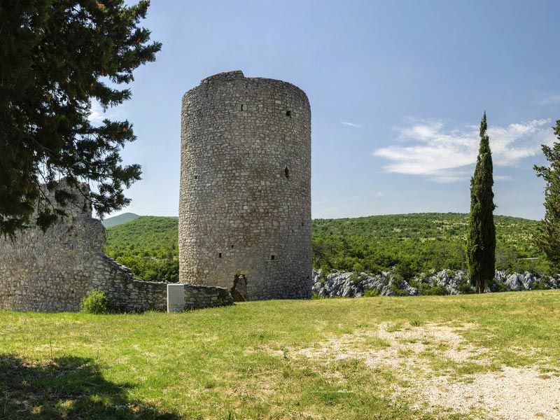 Medieval fortifications